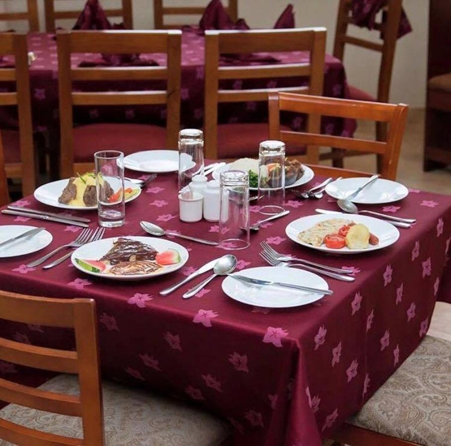 Regency Park Hotel Дар-ес-Салам Екстер'єр фото